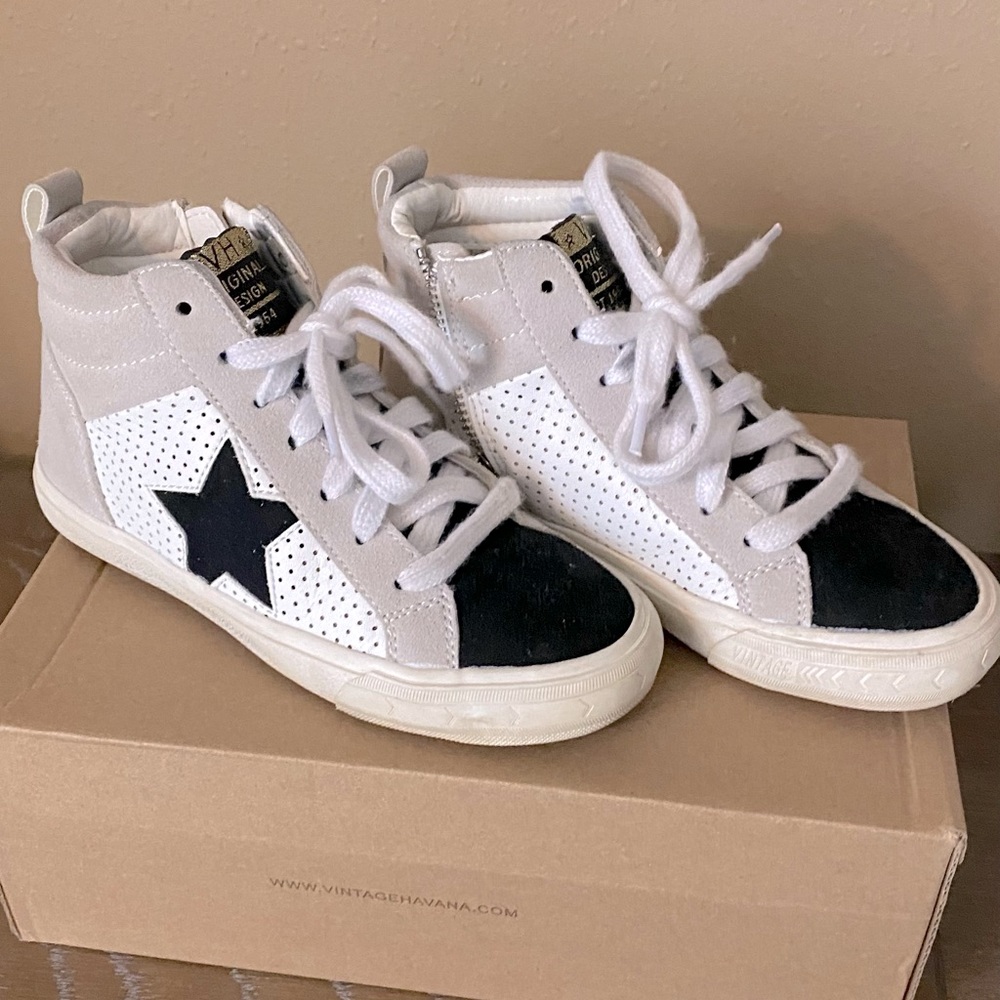 Vintage Havana Girls Shoes Sz 2